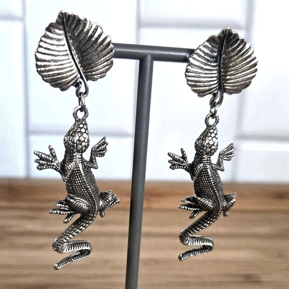 Vintage-supply Women's Silver and Grey Jewellery - Picture 4 of 6